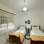 Likaj Villa *